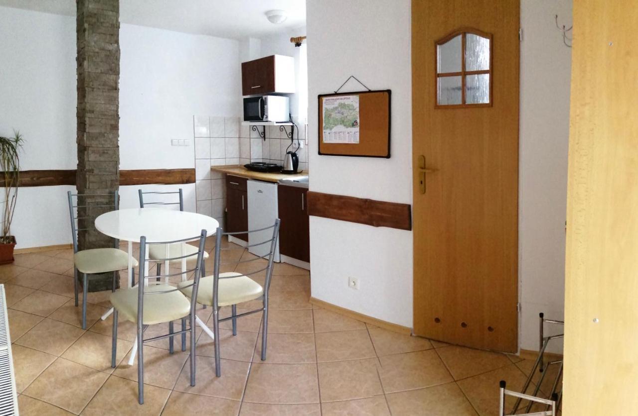 Vanessa Apartments Bešeňová Екстериор снимка
