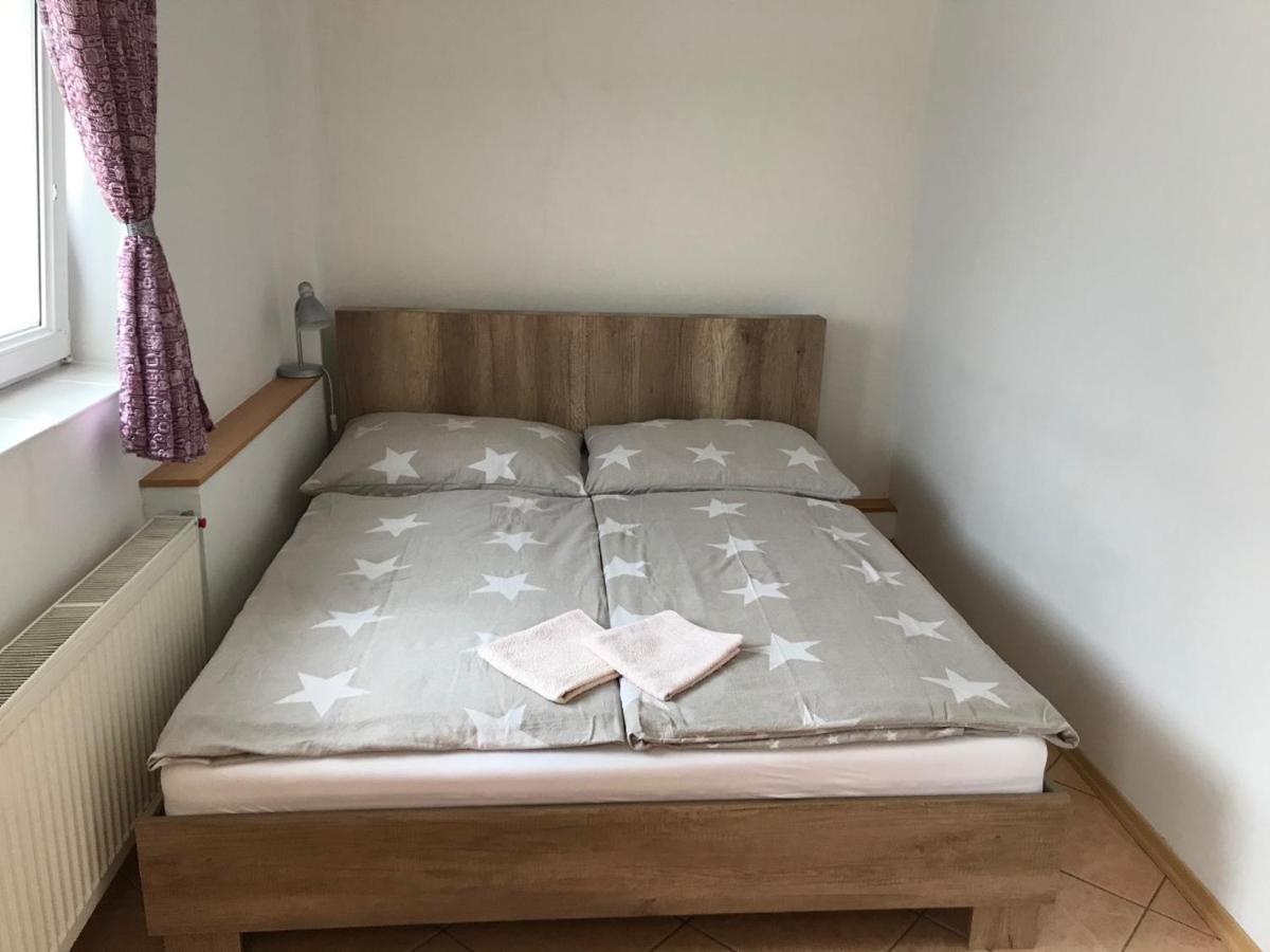 Vanessa Apartments Bešeňová Екстериор снимка