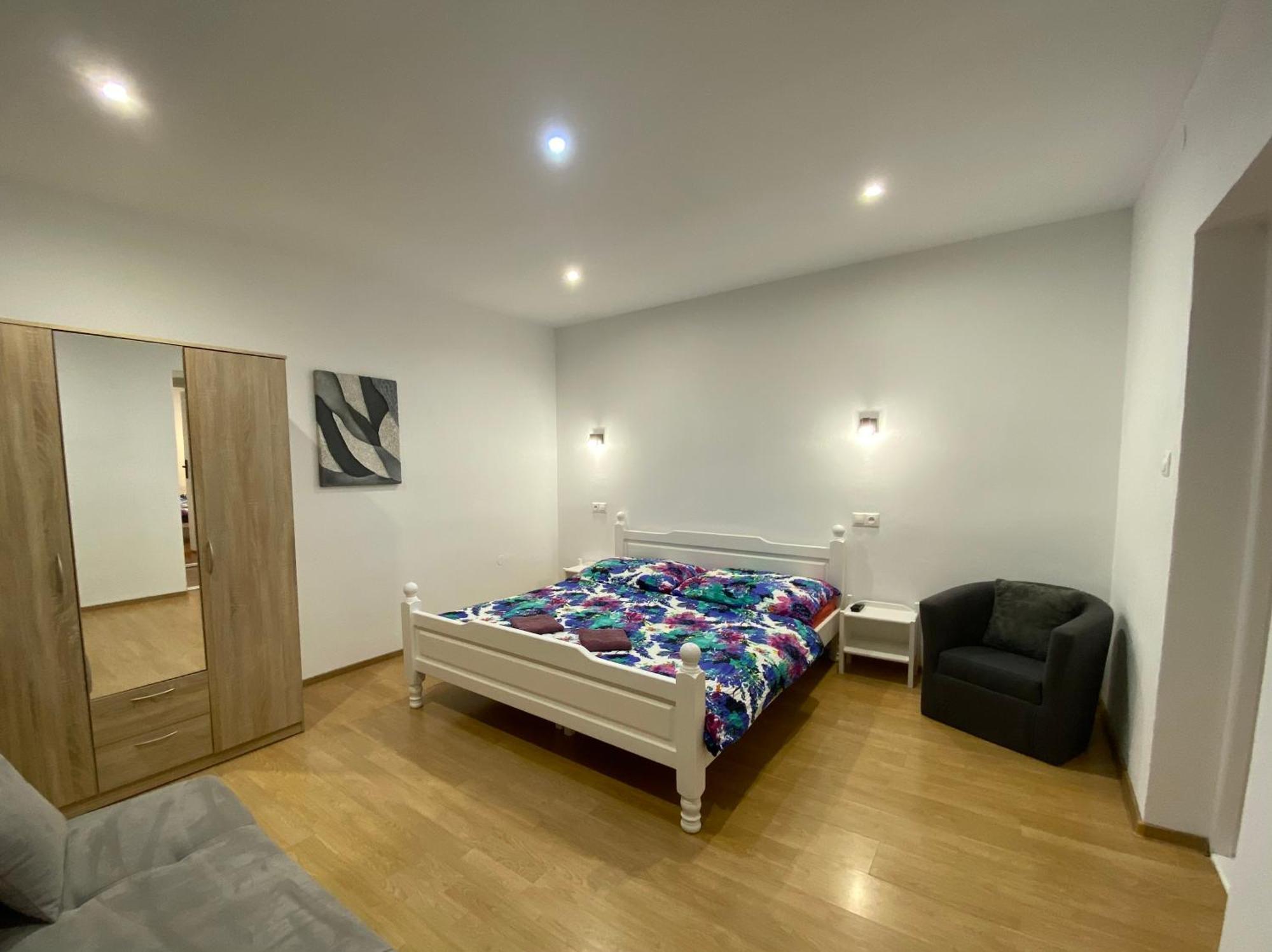 Vanessa Apartments Bešeňová Екстериор снимка
